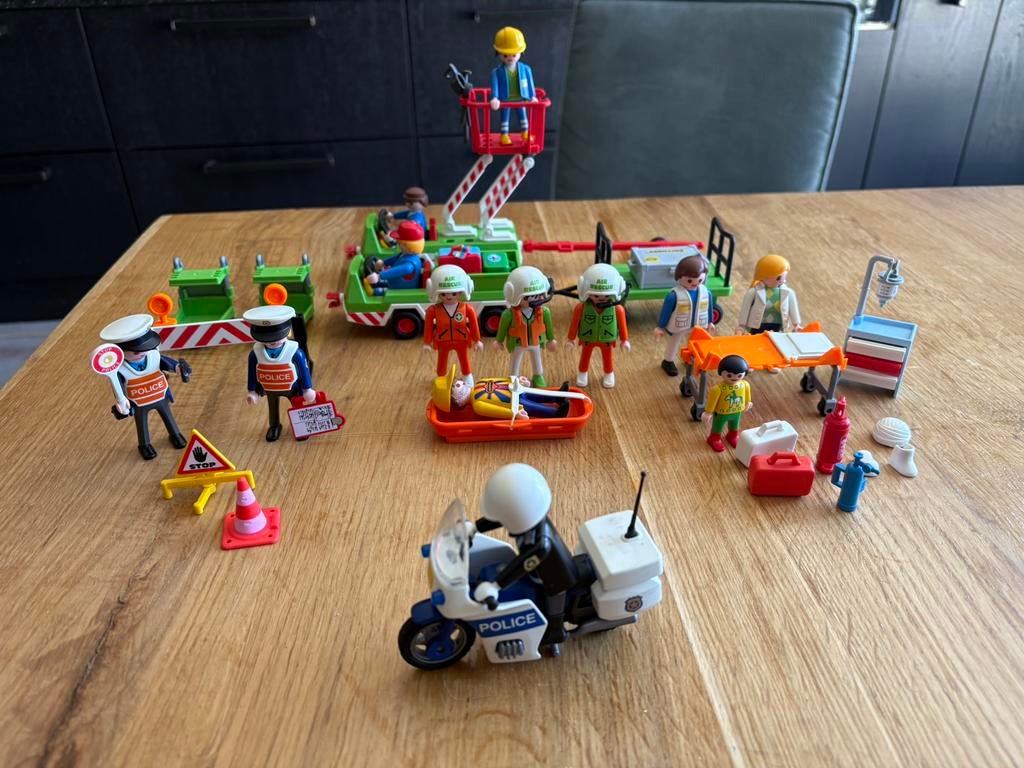 Partij van 6 playmobil sets 13 poppetjes en accessoires, Ophalen of Verzenden, Zo goed als nieuw