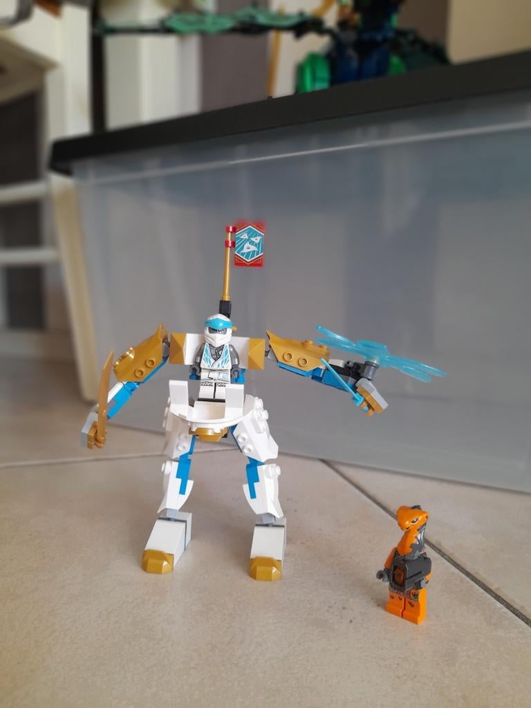 Lego Ninjago Zane's IJsdraak Mech met 2 minifiguren, Lego, Ophalen of Verzenden, Zo goed als nieuw, Compleet