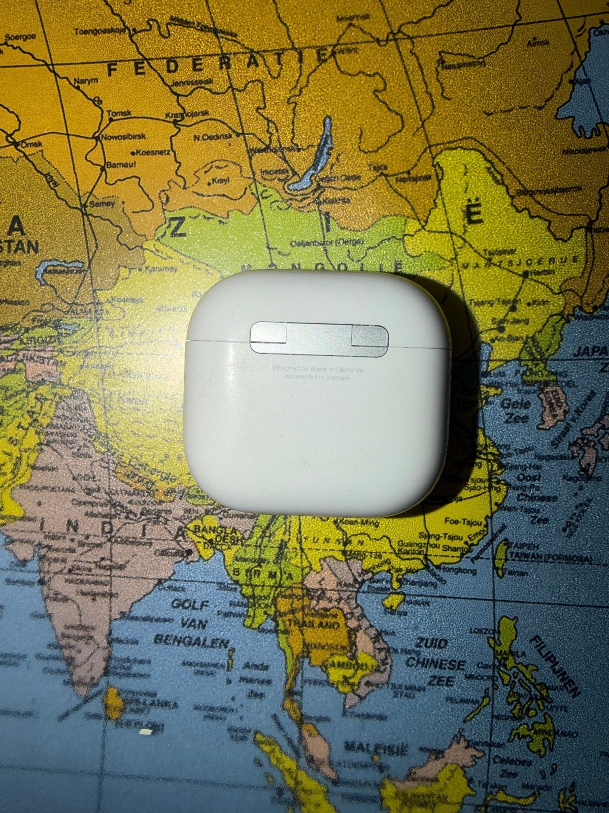 AirPods 4 Oplaadcase (zonder oortjes), In-ear, Gebruikt, Ophalen of Verzenden, Wit