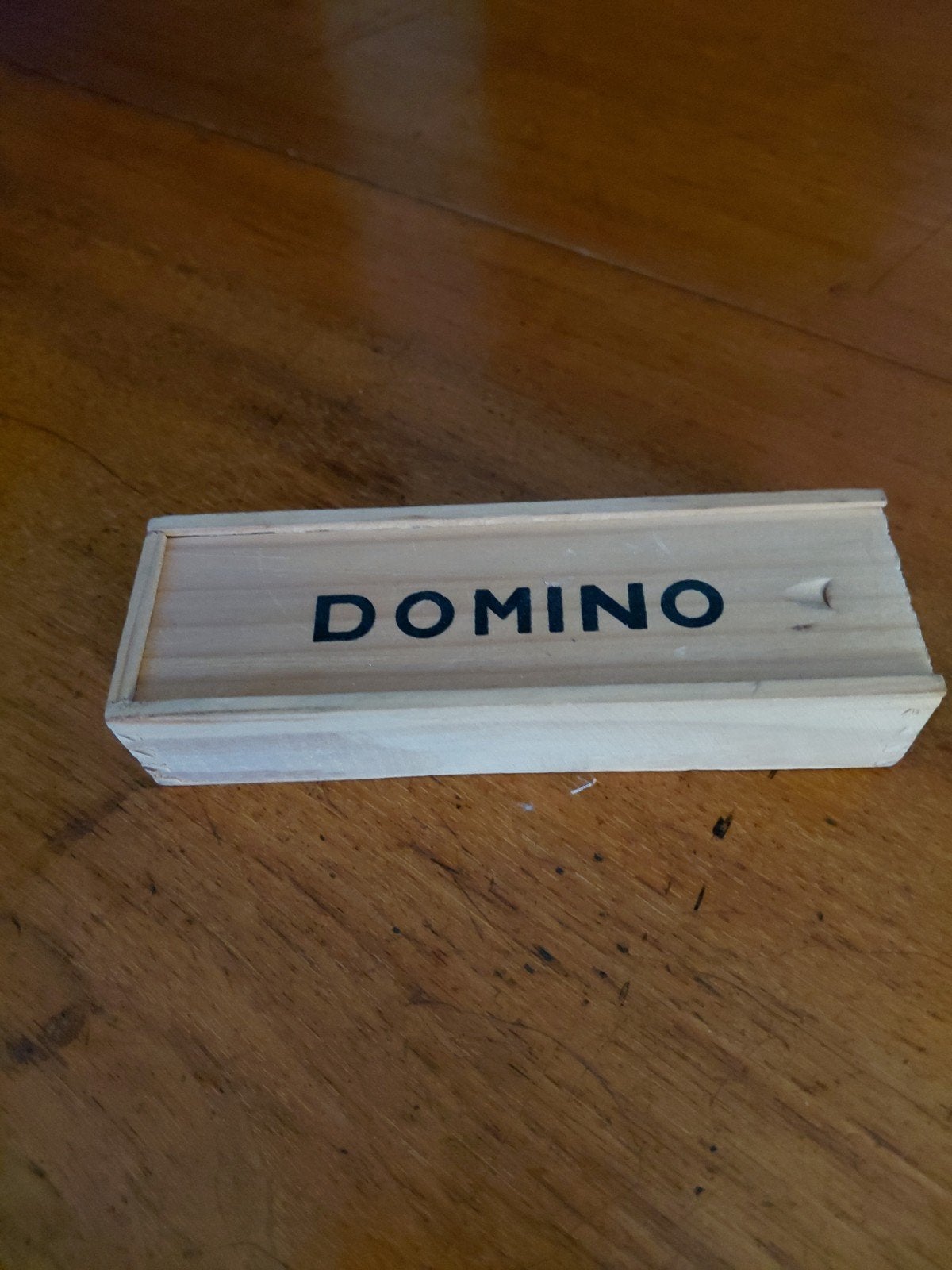 Domino spel in houten kistje - Geheel compleet, Een of twee spelers, Ophalen of Verzenden, Gebruikt, Onbekend