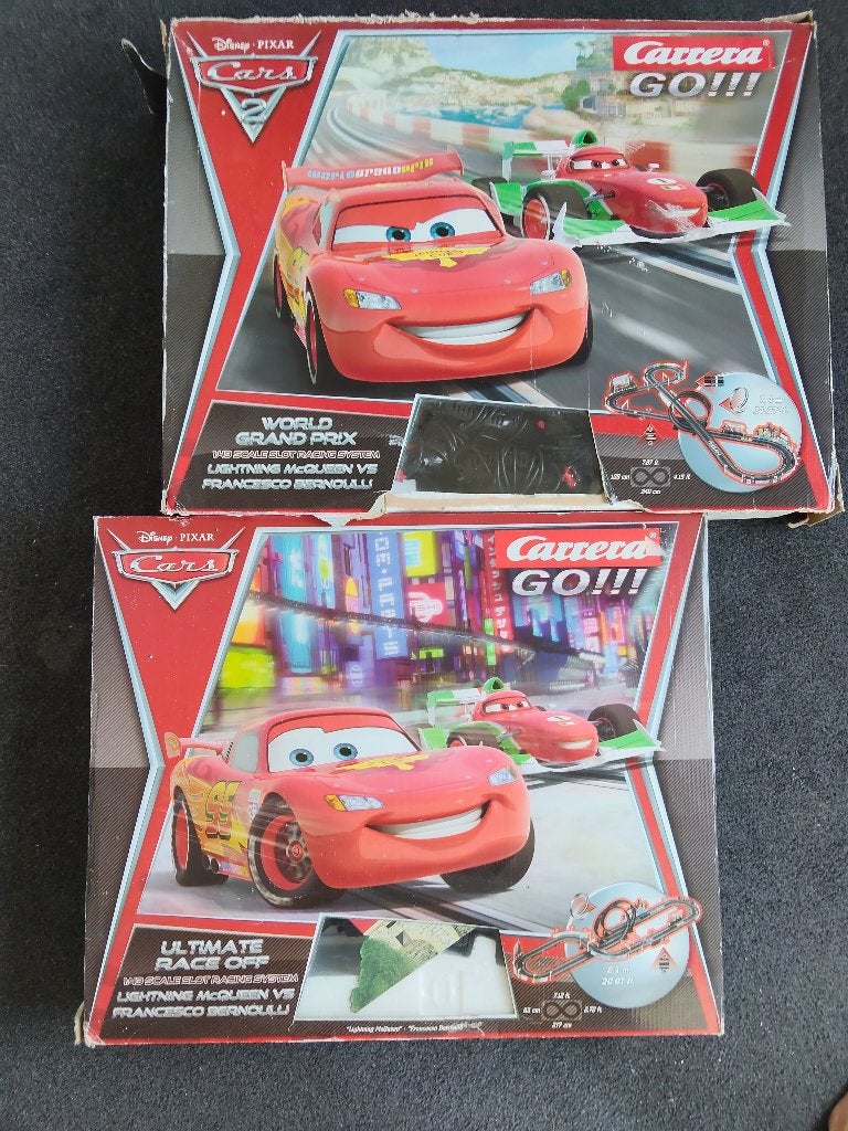Grote set Carrera Go!!! Disney Cars racebanen, Kinderen en Baby's, Speelgoed | Racebanen, Ophalen, Gebruikt, Elektrisch, Carrera
