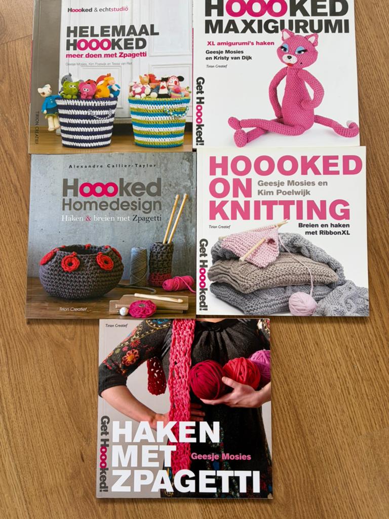 5 Hooked boeken: breien en haken met Zpagetti, Ophalen of Verzenden, Zo goed als nieuw, Breien en Haken