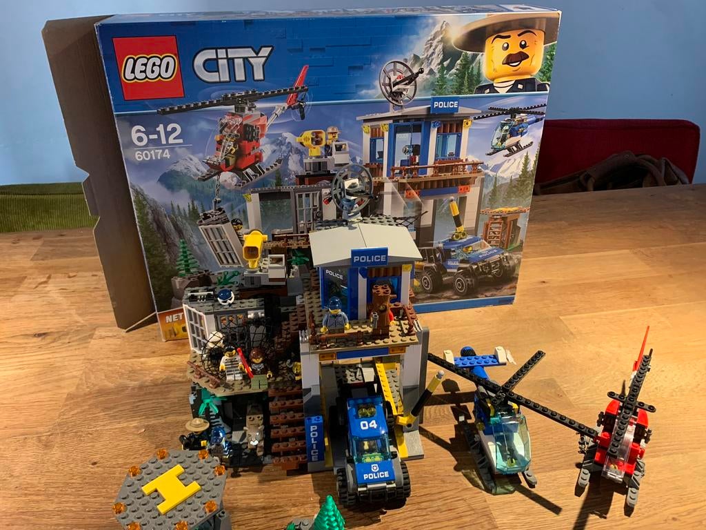 Lego 60174 City berg politiepost, Kinderen en Baby's, Speelgoed | Duplo en Lego, Ophalen of Verzenden, Zo goed als nieuw