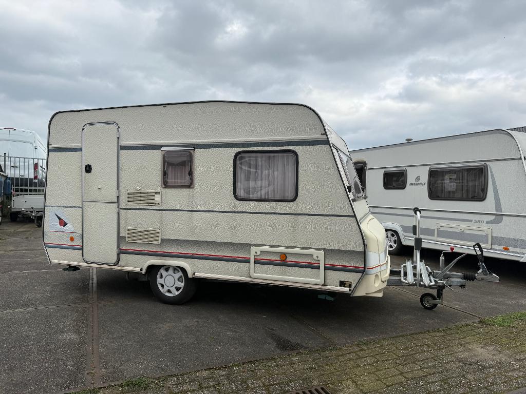 Burstner Holiday 390 TN 1993, Caravans en Kamperen, Bedrijf, Treinzit, 500 - 750 kg, Tot en met 4