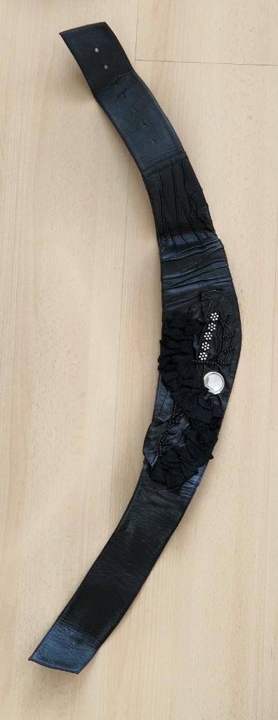 Ceintuur leder, met strass, 5 cm of meer, Minder dan 80 cm, Ophalen of Verzenden, Zo goed als nieuw