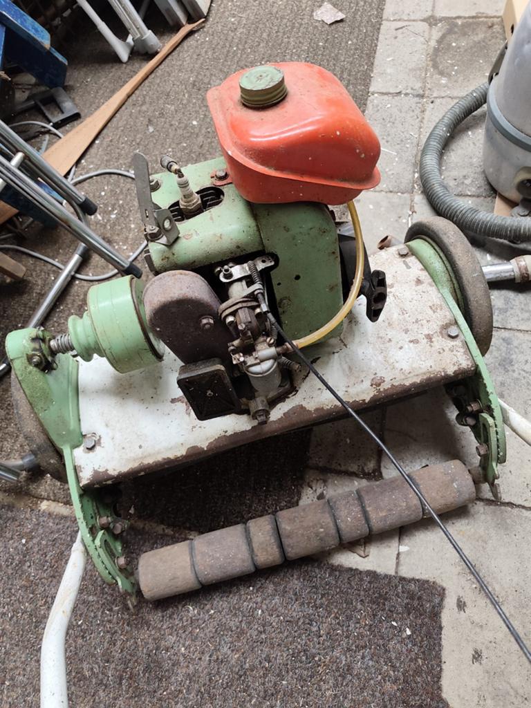 Oude motor grasmaaier, Tuin en Terras, Grasmaaiers, Ophalen, Gebruikt