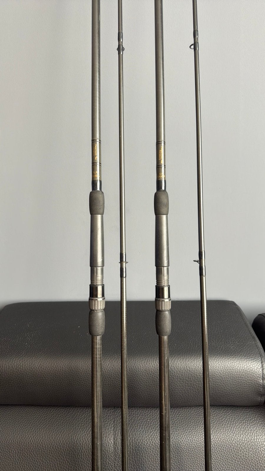 2x Magnificent Rod Company KM Carbon Carp karperhengels., Ophalen, Gebruikt, Werphengel