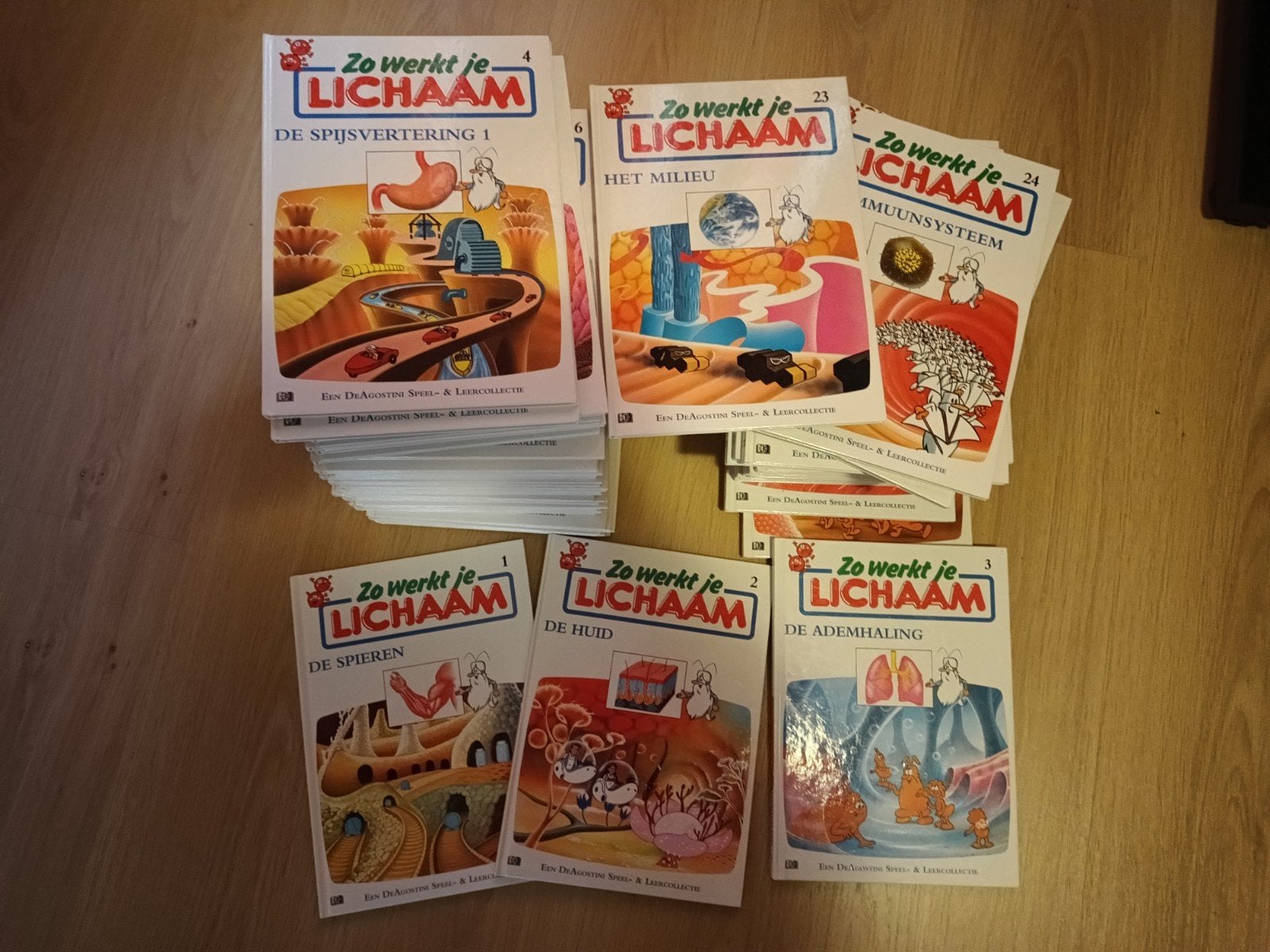 Zo werkt je Lichaam - Complete serie met videoband, Boeken, Ophalen of Verzenden, Gelezen