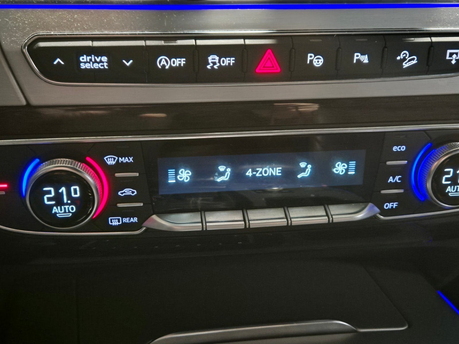 Audi Q7 3.0 TDI 200KW 3x sline +7pers, Auto's, Automaat, Zwart, 241 €/maand, 7 stoelen