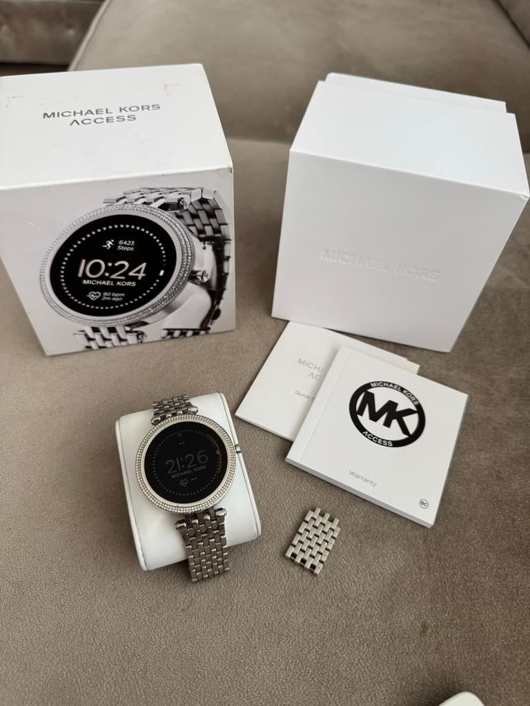 Michael Kors Access Gen 5E Darci Smartwatch Zilver, Hartslag, Ophalen of Verzenden, Zo goed als nieuw, Waterdicht
