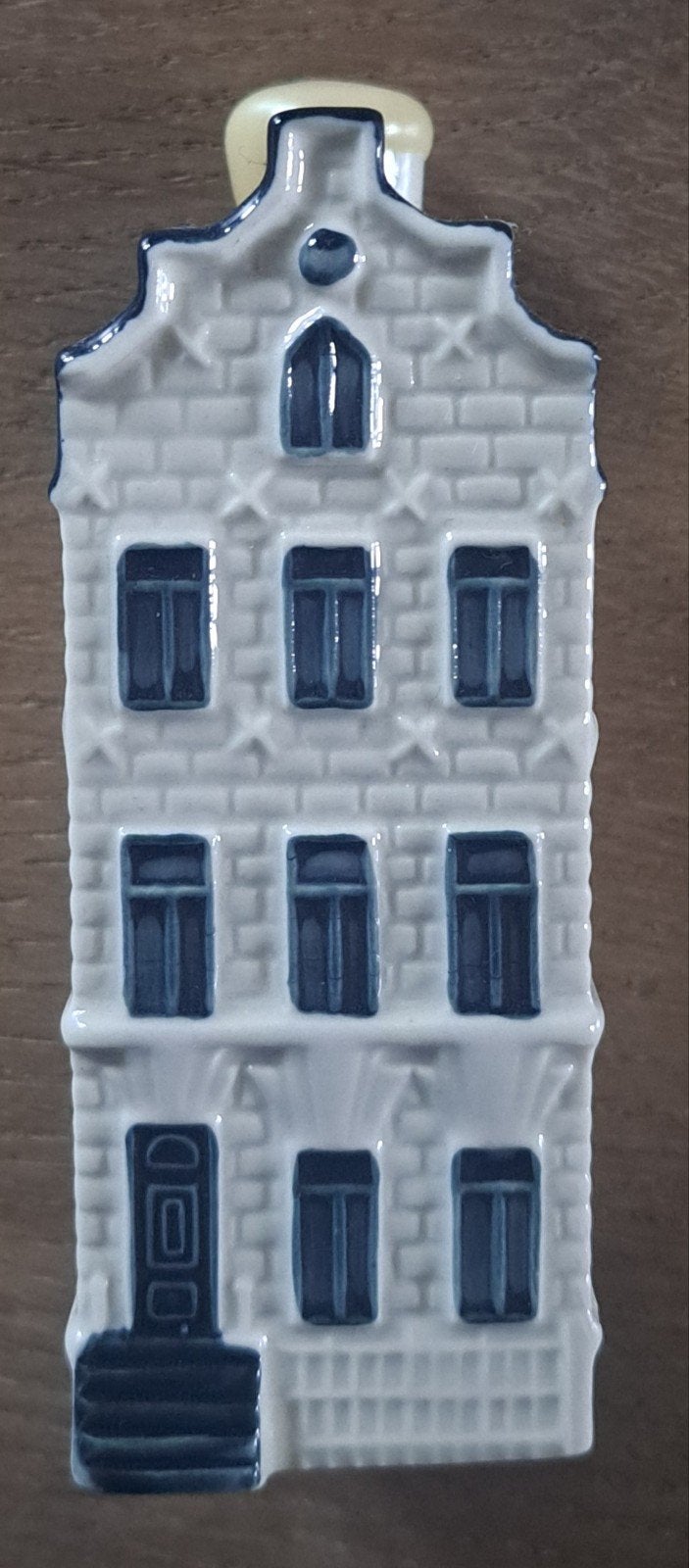 KLM BOLS Delfts Blauw huisje nummer 45, Verzamelen, KLM Huisjes, Ophalen of Verzenden, Zo goed als nieuw, 41 t/m 60, Gevuld