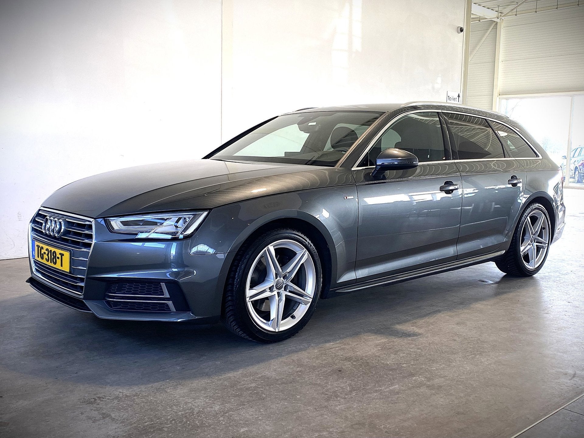 Audi A4 Avant 1.4 TFSI Automaat S-line NL-auto, Auto's, Audi, Gebruikt, Euro 6, 4 cilinders, 150 pk