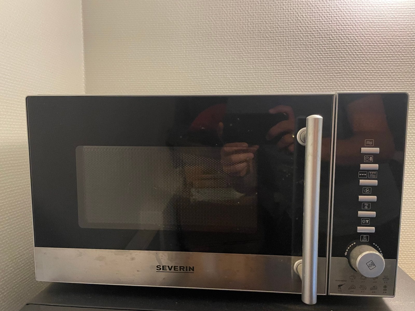 Severin Magnetron - Zwart/Zilver, Witgoed en Apparatuur, Magnetrons, Zo goed als nieuw, Vrijstaand, Magnetron, 45 tot 60 cm, Oven