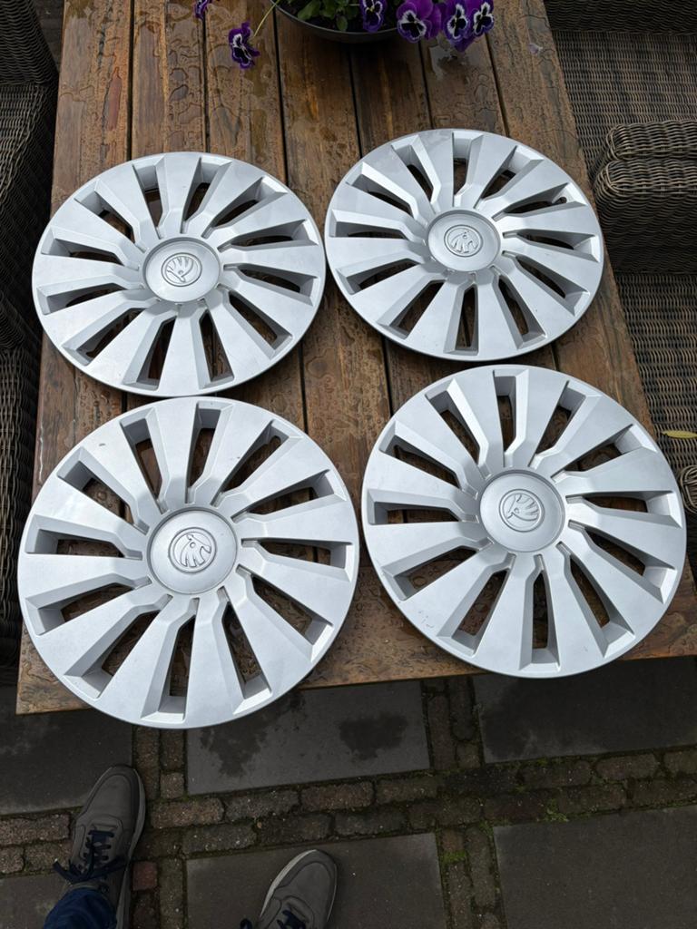 Velgdoppen skoda, Ophalen of Verzenden, Gebruikt
