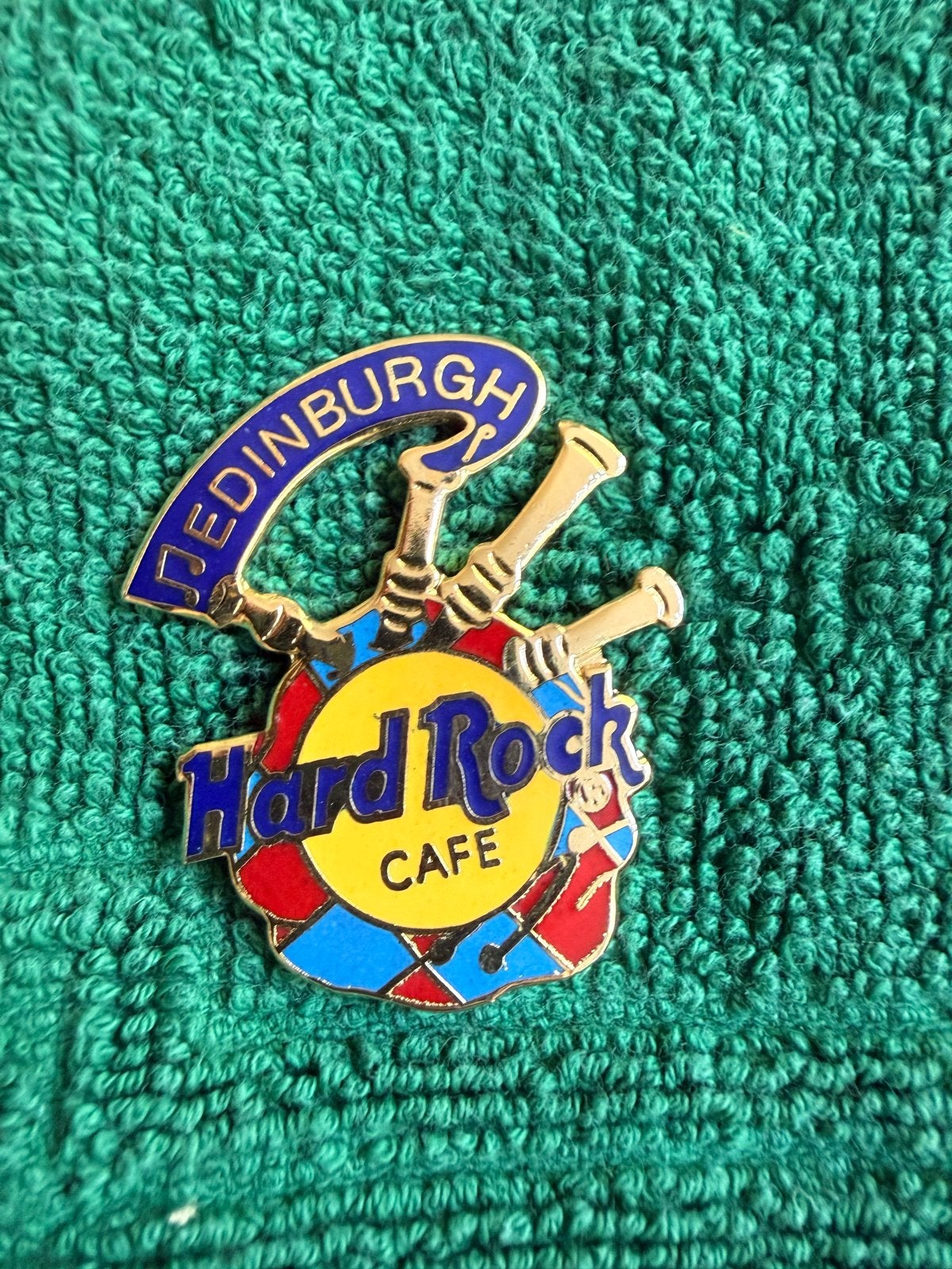 Vintage Hard Rock Cafe Edinburgh Doedelzak Pin, Verzamelen, Ophalen of Verzenden, Zo goed als nieuw