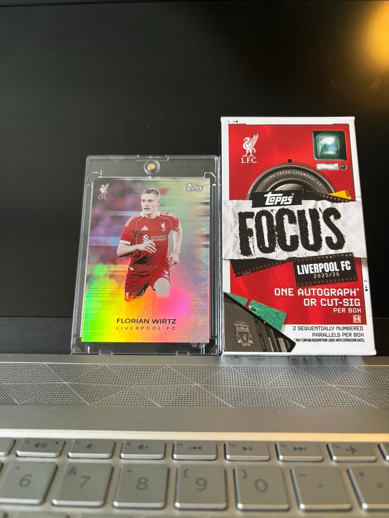 Florian Wirtz Case Hit Topps Focus Liverpool FC, Verzamelen, Ophalen of Verzenden, Nieuw, Buitenlandse clubs, Spelerskaart