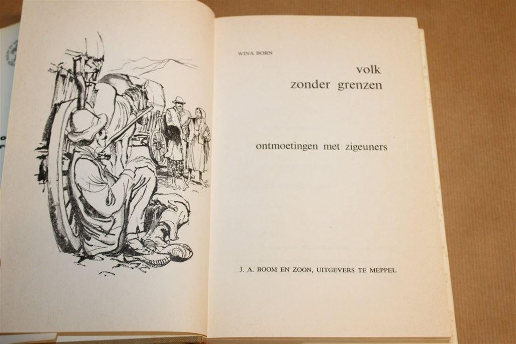 Volk Zonder Grenzen — Zigeuners, Vintage Boek 1964, Ophalen of Verzenden, Gelezen, Europa