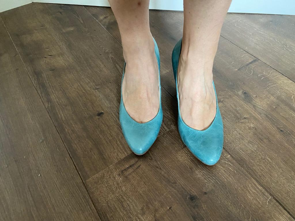 Mooie blauwe pumps, Noë, maat 38, weinig gedragen, Kleding | Dames, Schoenen, Ophalen of Verzenden, Zo goed als nieuw, Blauw