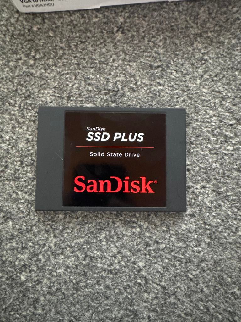 SanDisk SSD Plus 240GB - Snelle Interne SSD, Computers en Software, Harde schijven, Zo goed als nieuw, Server, Intern, SSD, SATA
