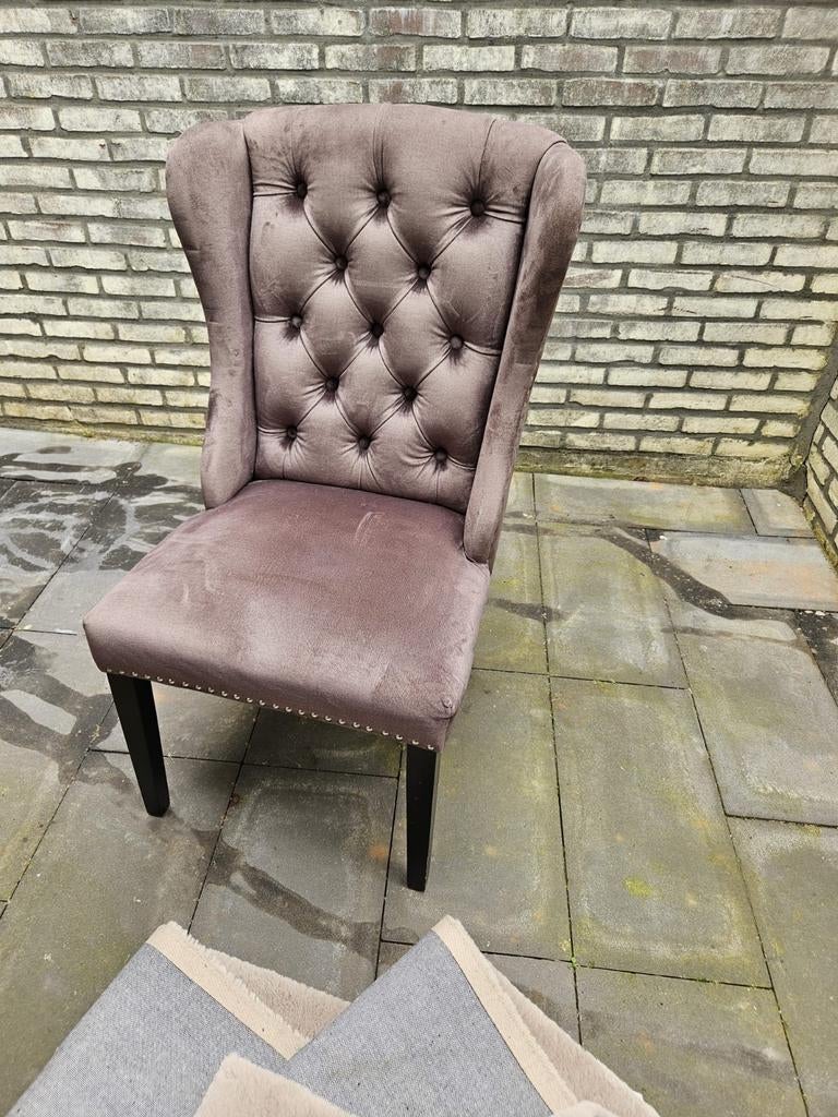 gecapitonneerde oorstoel / eetkamerstoel met hoge rug, Ophalen