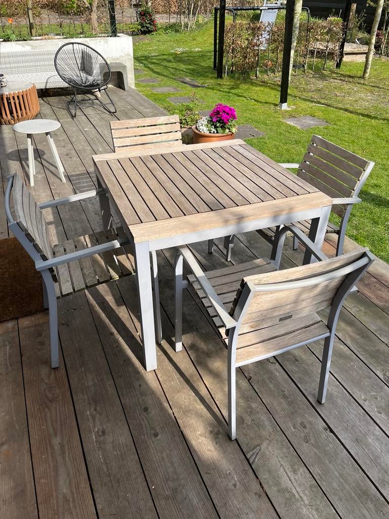 Tribù design tuintafel met 4 stoelen te koop, Tuin en Terras, Tuinsets en Loungesets, Ophalen, Zo goed als nieuw, Teakhout