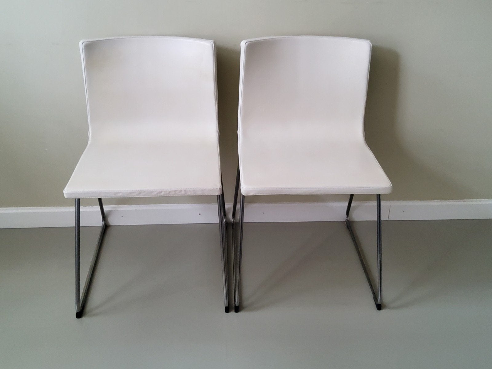 Eetkamer stoelen Bernhard IKEA, Ophalen, Gebruikt, Twee, Wit