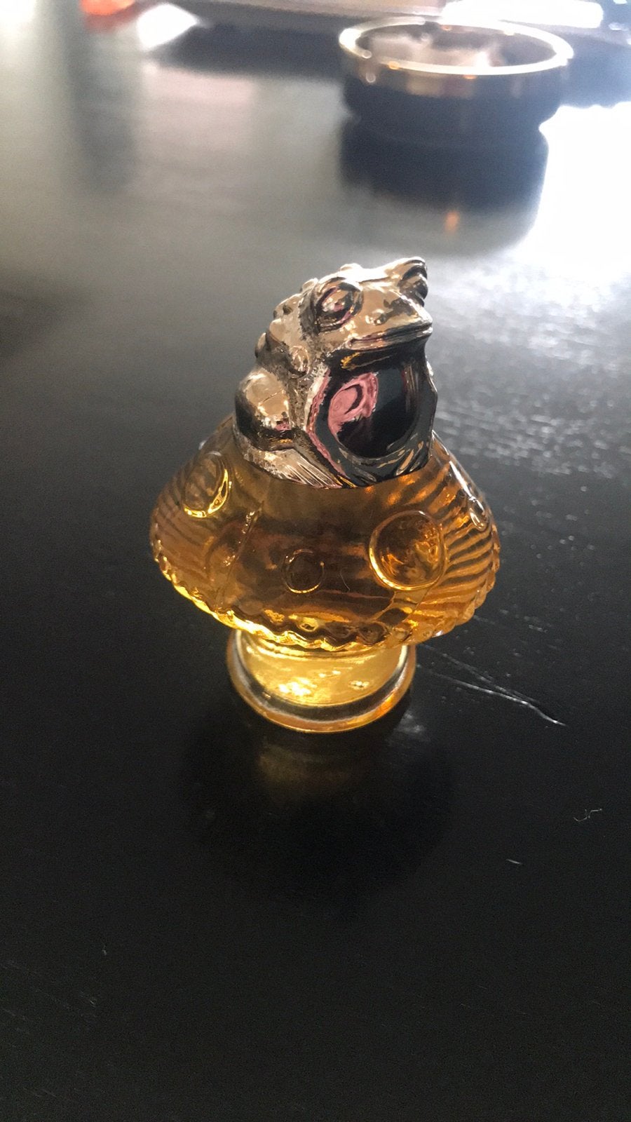 Avon parfum flesje kikker vol, Verzamelen, Ophalen of Verzenden, Zo goed als nieuw