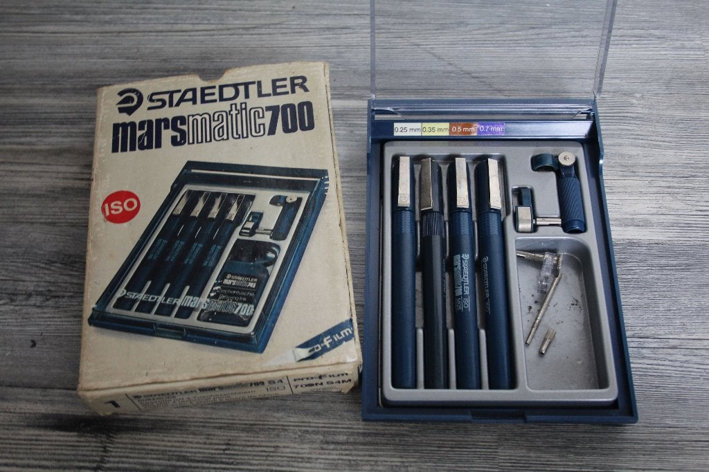 staedtler mars matic 700 technische tekenset, Ophalen of Verzenden, Zo goed als nieuw
