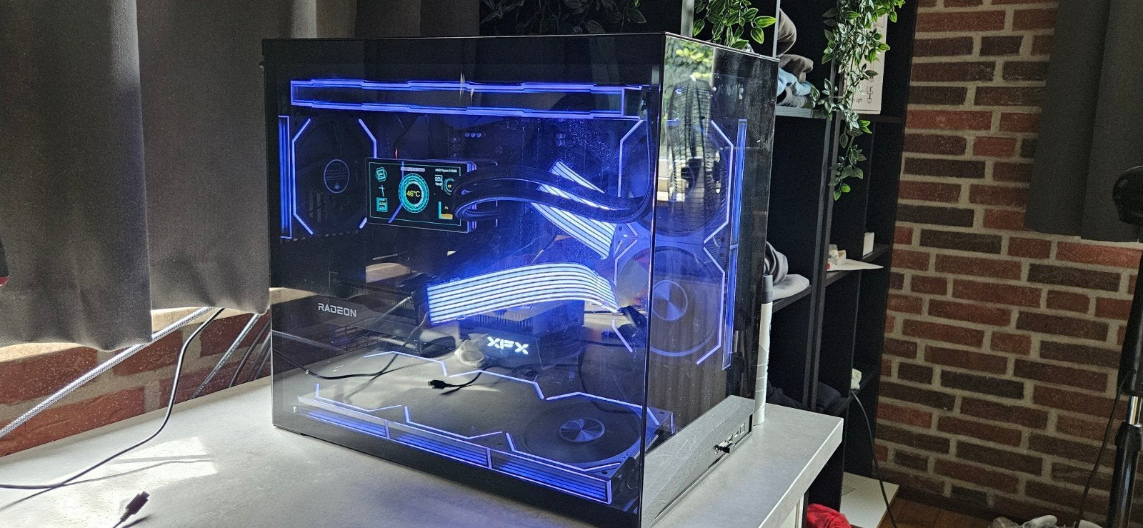 gaming pc met amd RX 9060XT 16gb en amd ryzen 5 5600, Ophalen, Zo goed als nieuw, Gaming, SSD
