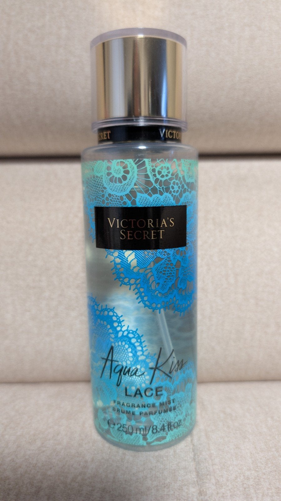 Victoria's Secret Aqua Kiss Lace Fragrance Mist, Ophalen of Verzenden, Zo goed als nieuw