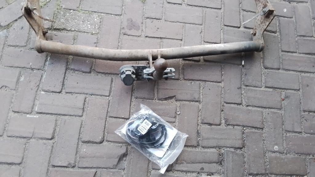 TE KOOP  DACIA  DUSTER 2010 TOT 2017, Ophalen of Verzenden, Gebruikt, Dacia