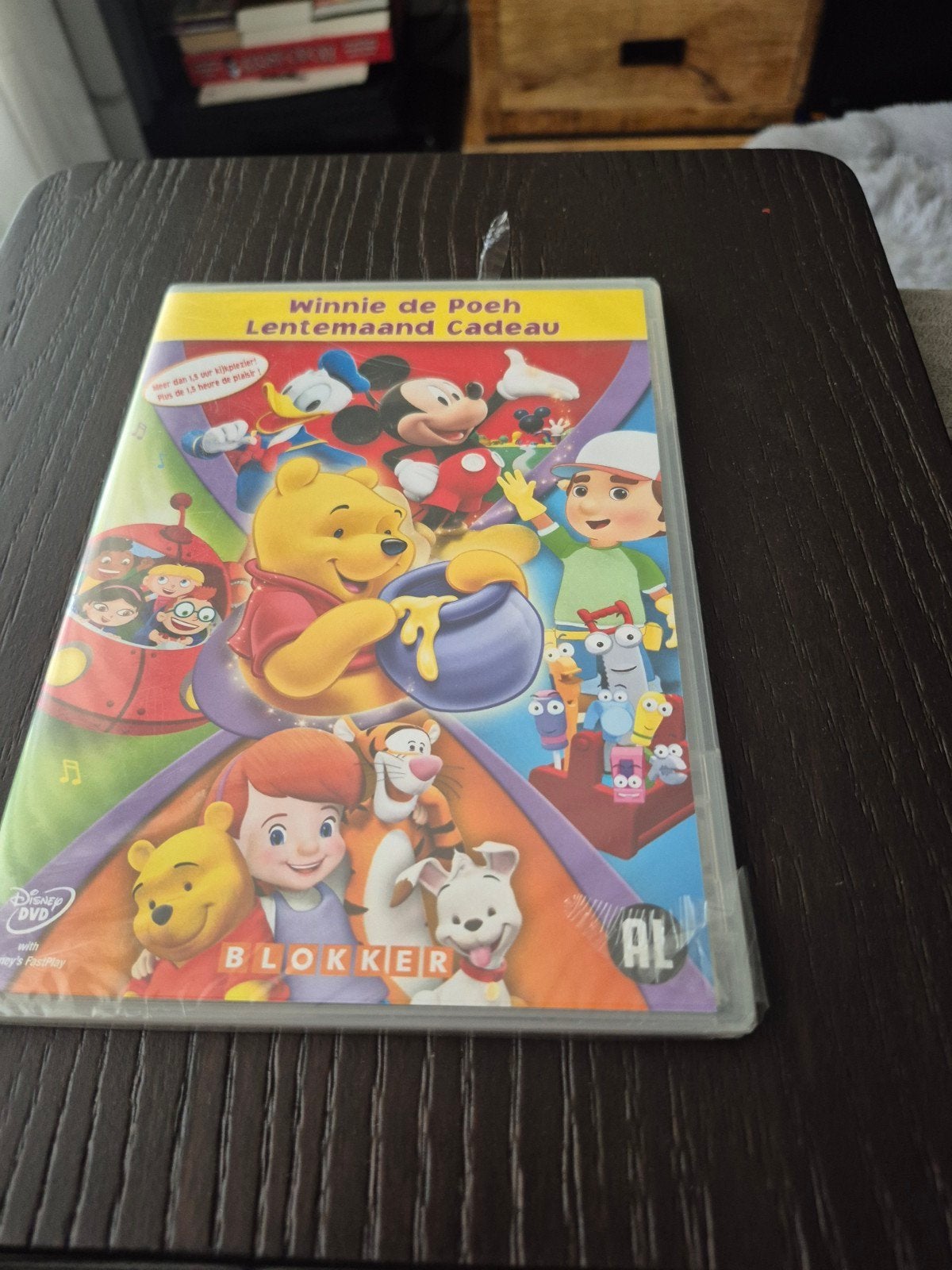 Winnie de Poeh Lentemaand Cadeau DVD - Playhouse Disney, Gebruikt, Alle leeftijden, Ophalen of Verzenden, Familie