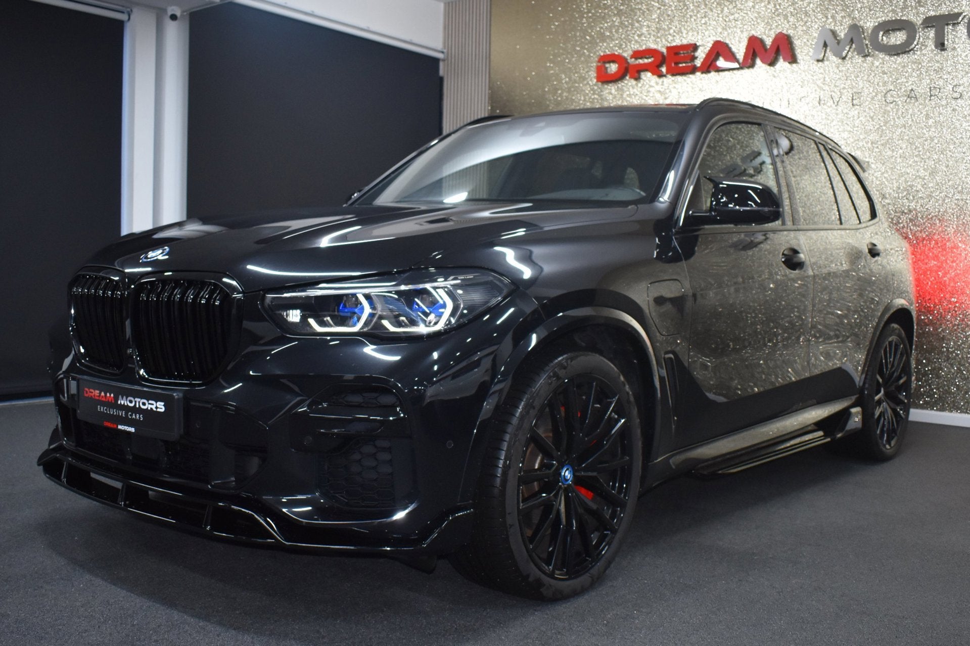 Foto 9 van BMW X5 45e M-Sport xDrive 394pk | AKRAPOVIC | M-STOELEN | AC
