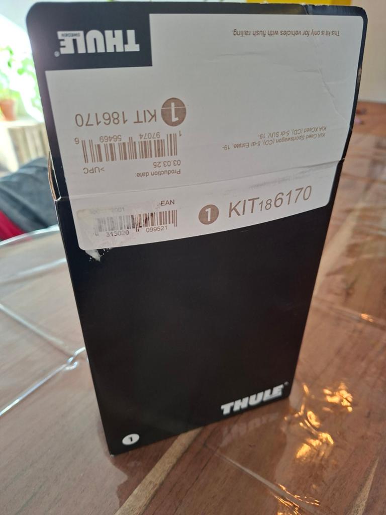 Thule Kit 186170 voor Kia Ceed Sportswagon/Xceed, Auto diversen, Dakdragers, Ophalen of Verzenden, Zo goed als nieuw
