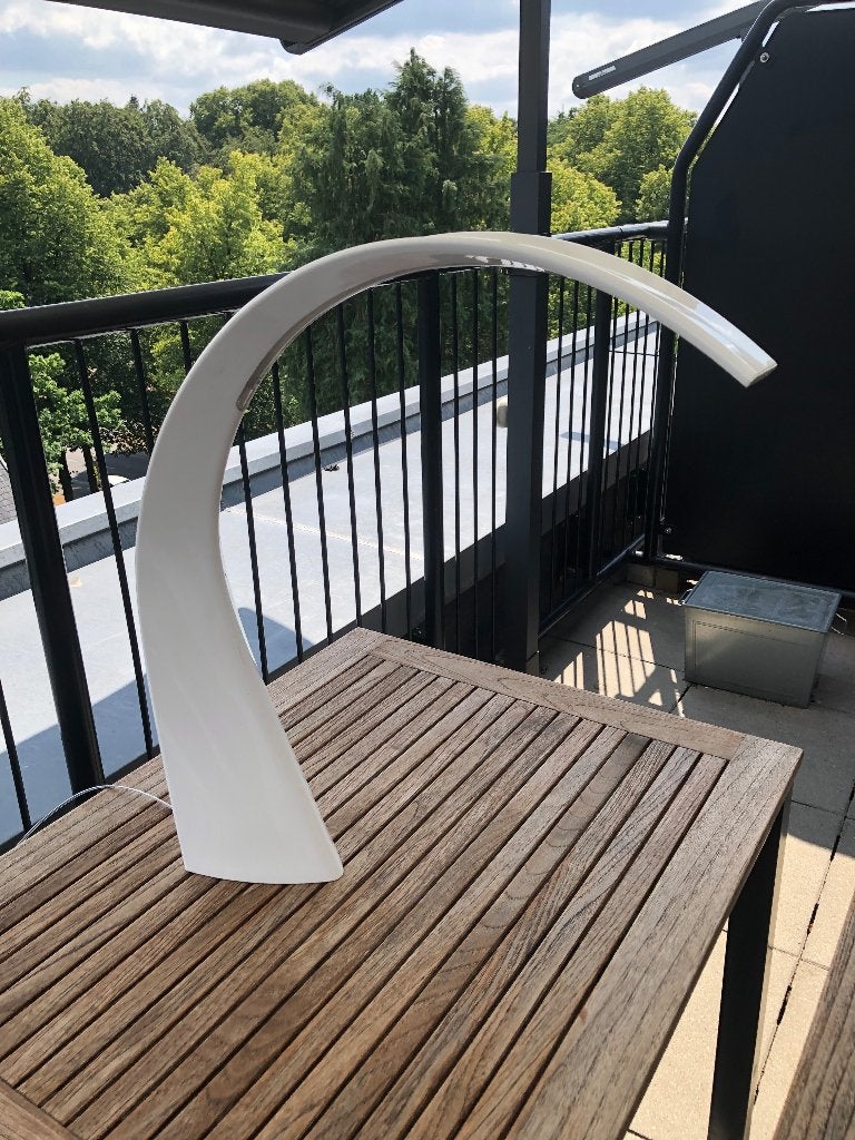 Boogvormige tafellamp, italiaans design Kartell Taj Mini, Ophalen, Kunststof, Overige merken, Met stekker