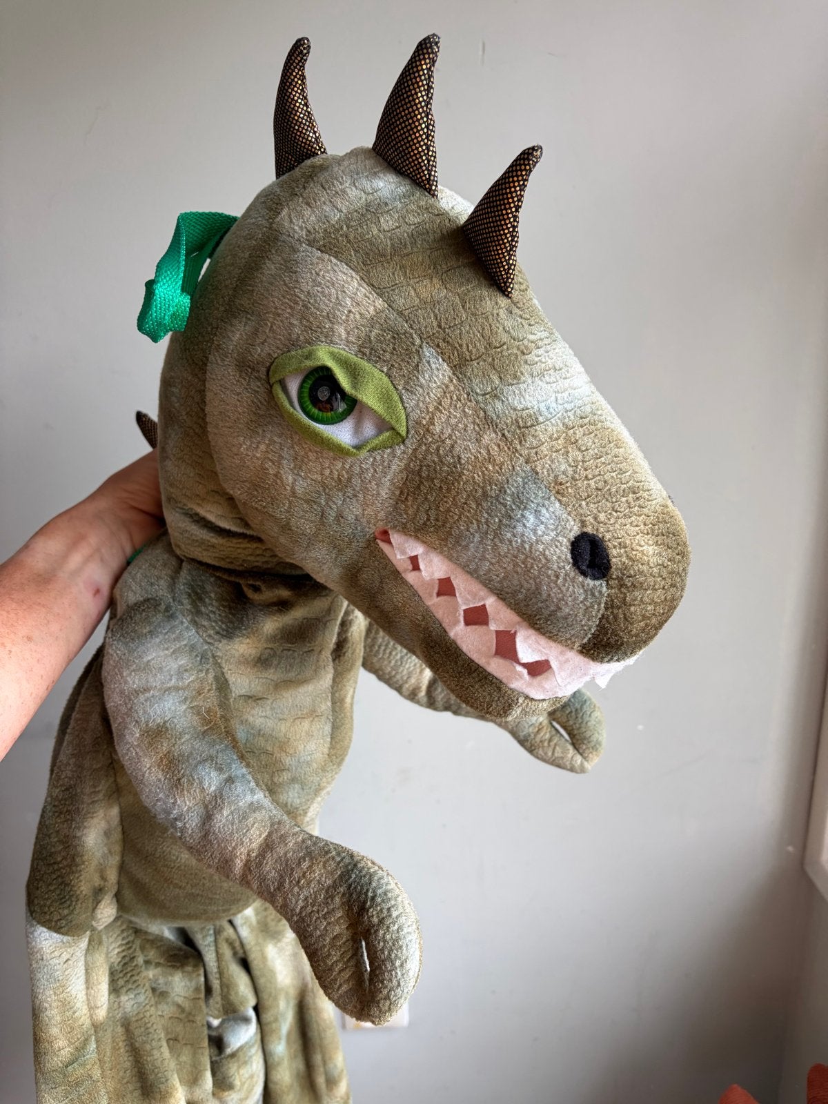 Dino verkleedpak met lichtgevende ogen (3-7 jaar), Ophalen of Verzenden, Gebruikt, 110 t/m 116, Jongen of Meisje
