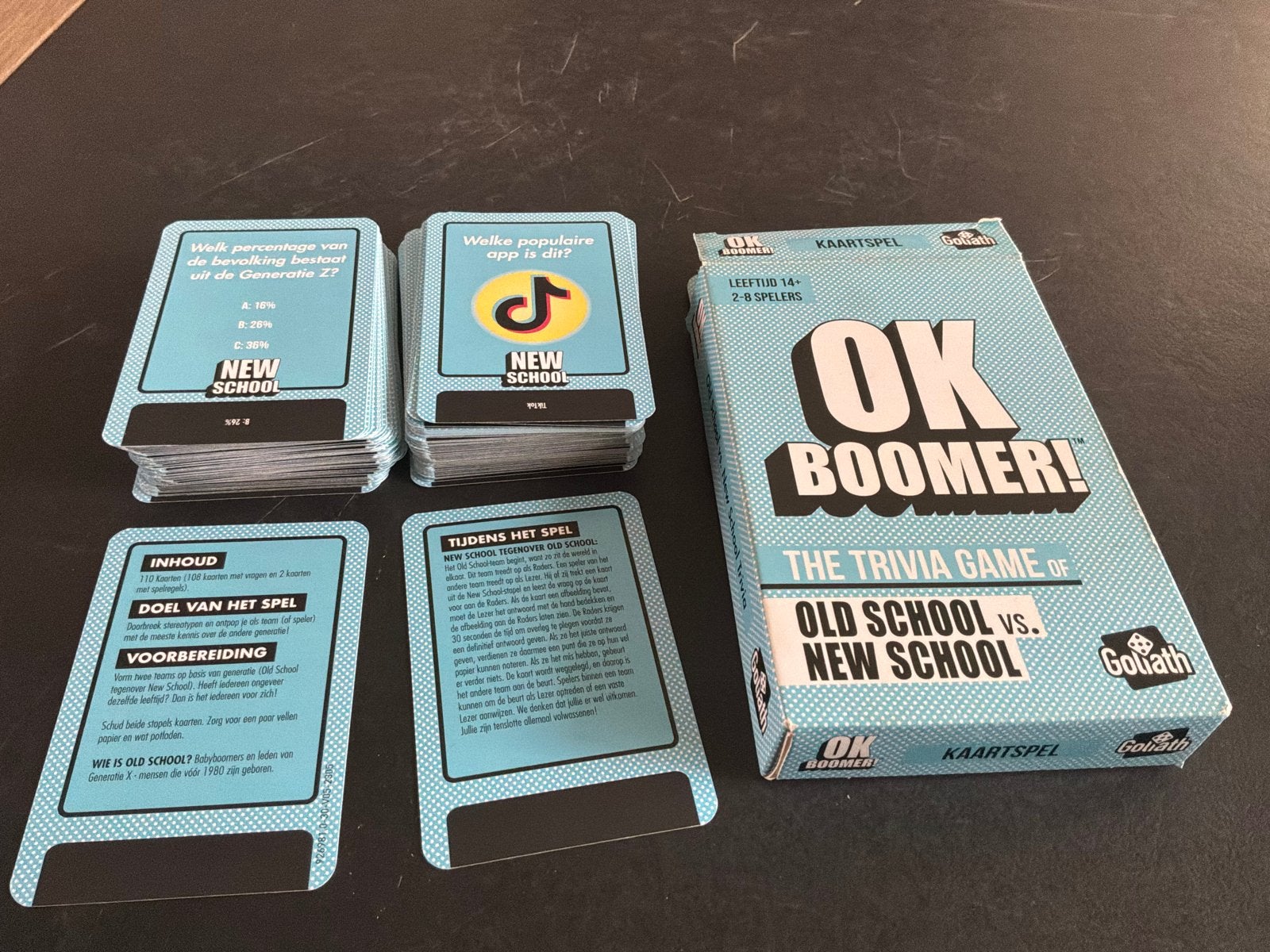 OK Boomer! Het Trivia Spel: Old School vs. New School, Drie of vier spelers, Ophalen of Verzenden, Zo goed als nieuw