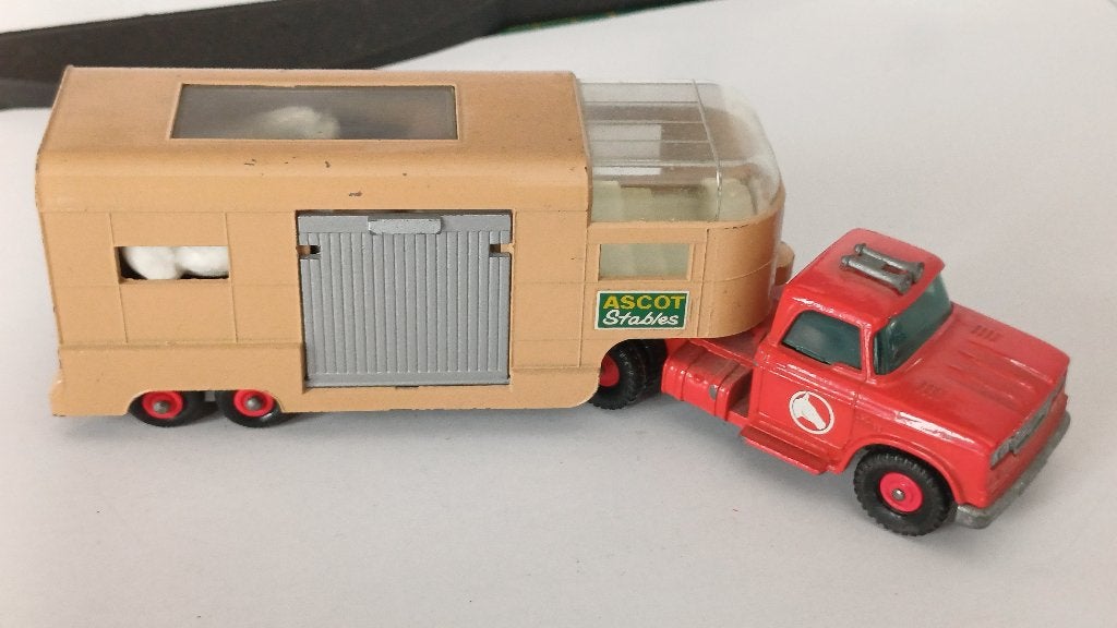 Matchbox Dodge vrachtauto met paarde trailer 1:50, Ophalen of Verzenden, Zo goed als nieuw, Bus of Vrachtwagen, Matchbox