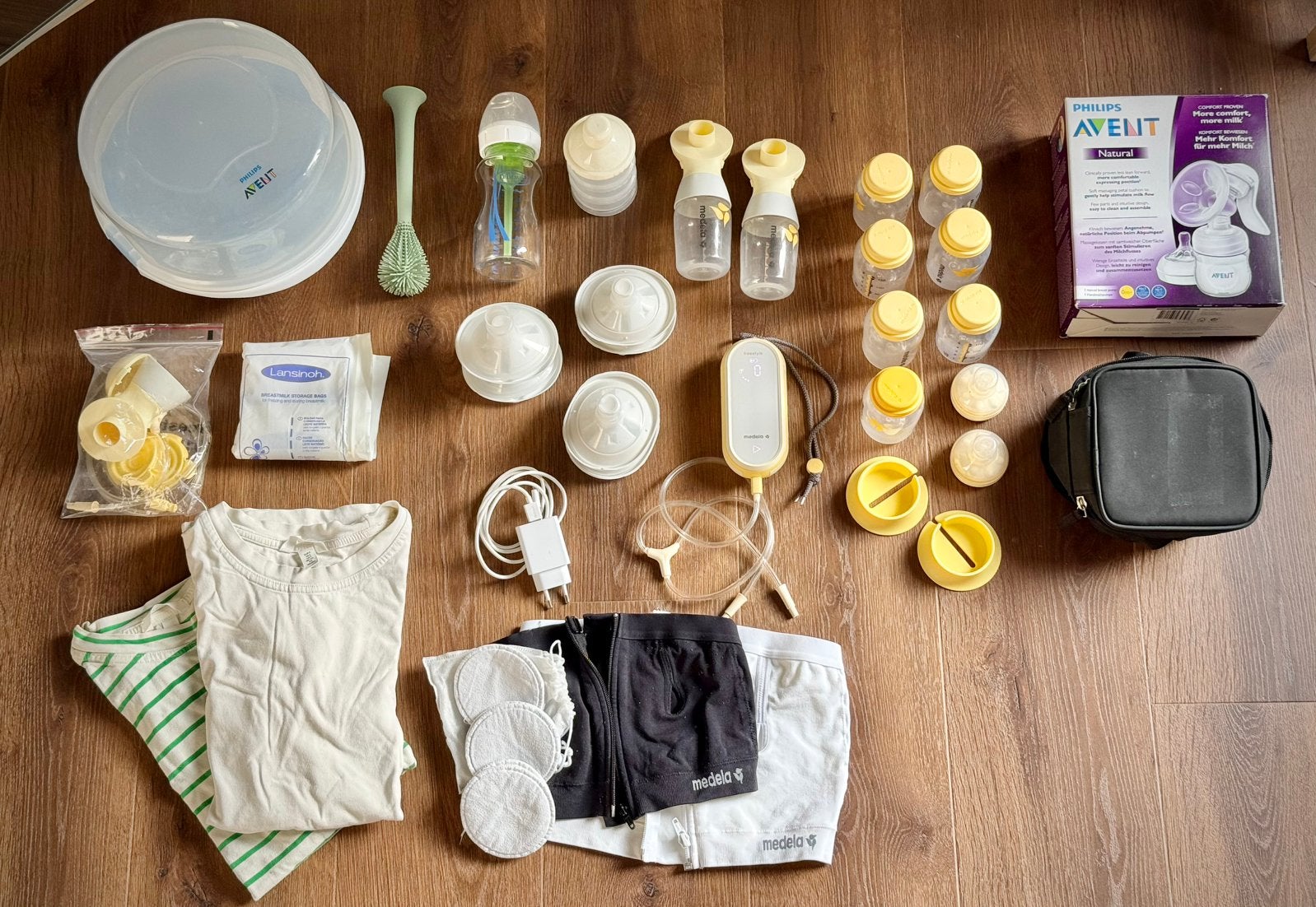 Medela Freestyle Flex kolf - totaal pakket met accessoires, Ophalen of Verzenden, Zo goed als nieuw, Borstkolf