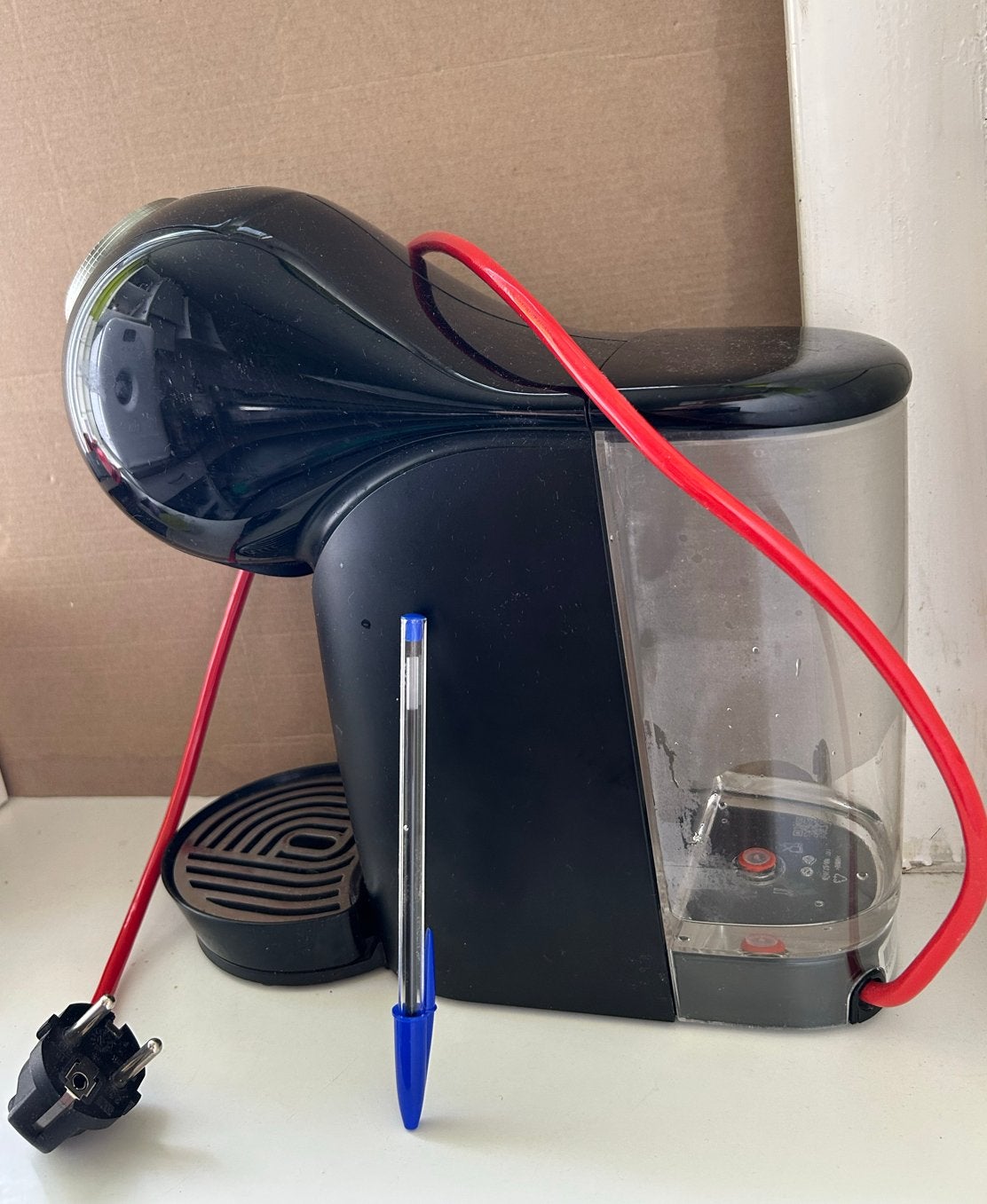 Nescafé Dolce Gusto koffiezetapparaat, Koffiemachine, Ophalen of Verzenden, Zo goed als nieuw, Koffiepads en cups