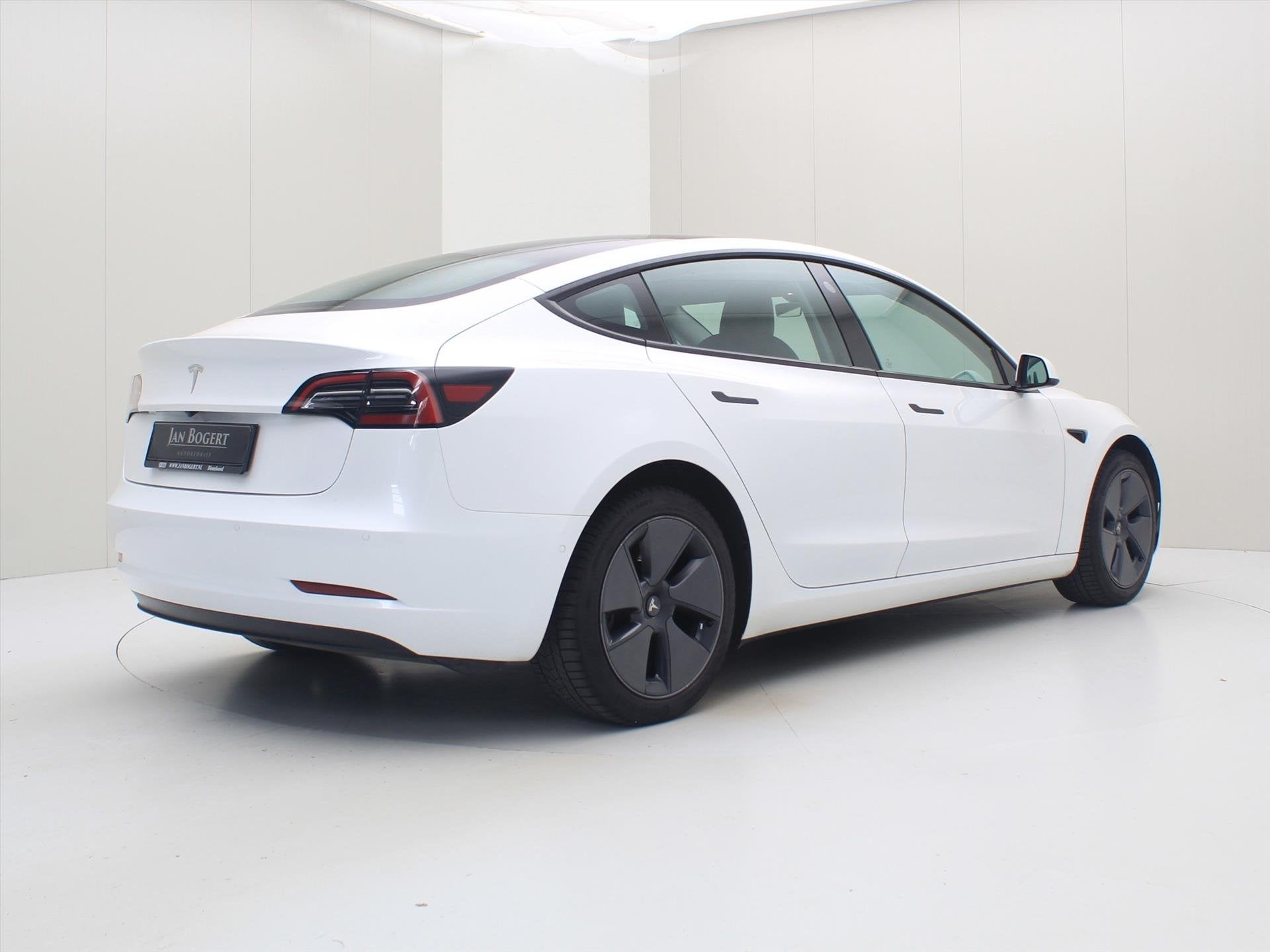 Tesla Model 3 Standard RWD Plus 93% SoH UPGRADE [ RYZEN AMD+, Automaat, Dealer onderhouden, Gebruikt, Zwart