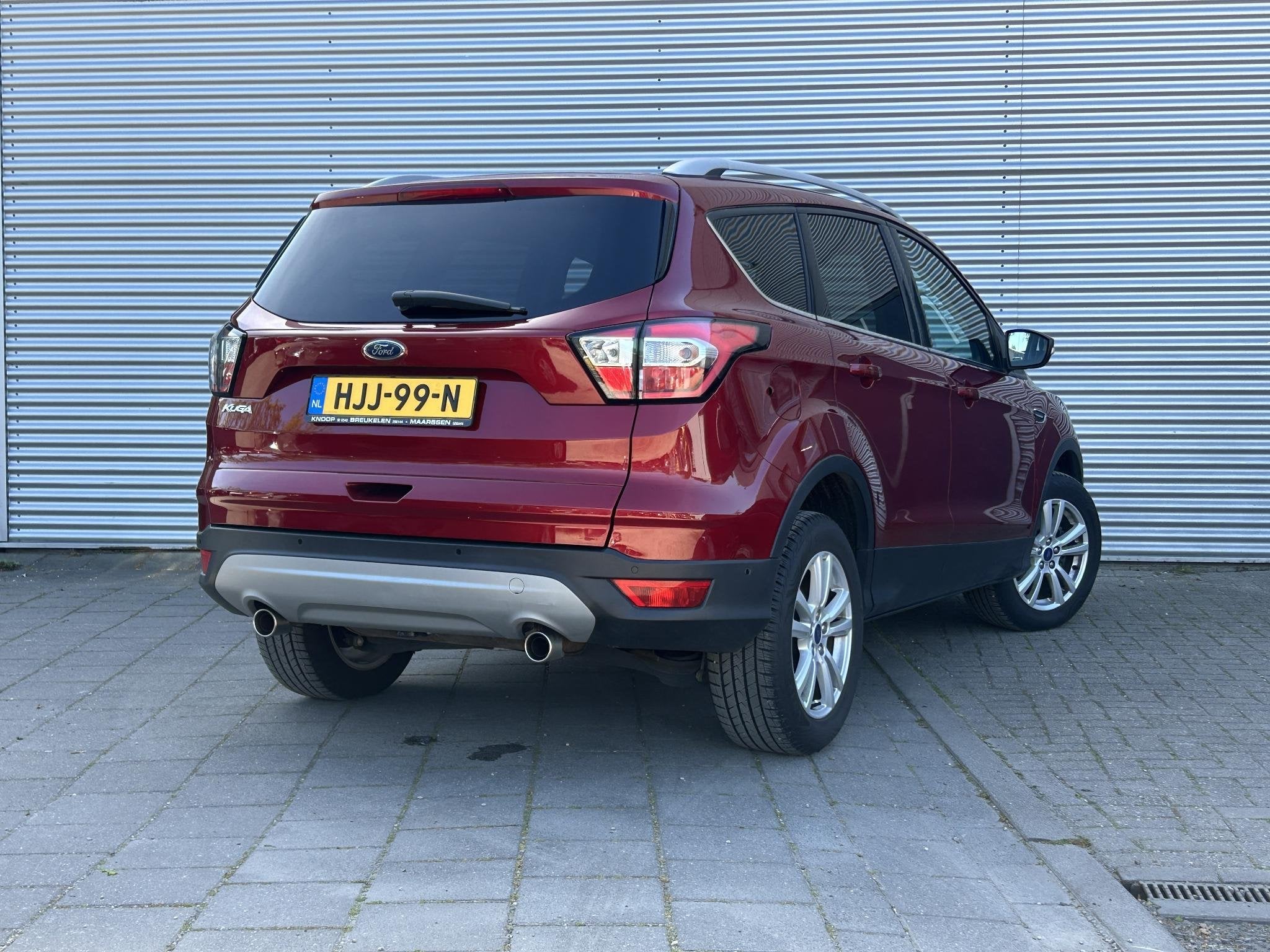 Ford Kuga 1.5 EcoBoost Titanium | Trekhaak | Stoelverwarming, Auto's, Ford, Voorwielaandrijving, Euro 6, 4 cilinders, Leder en Stof