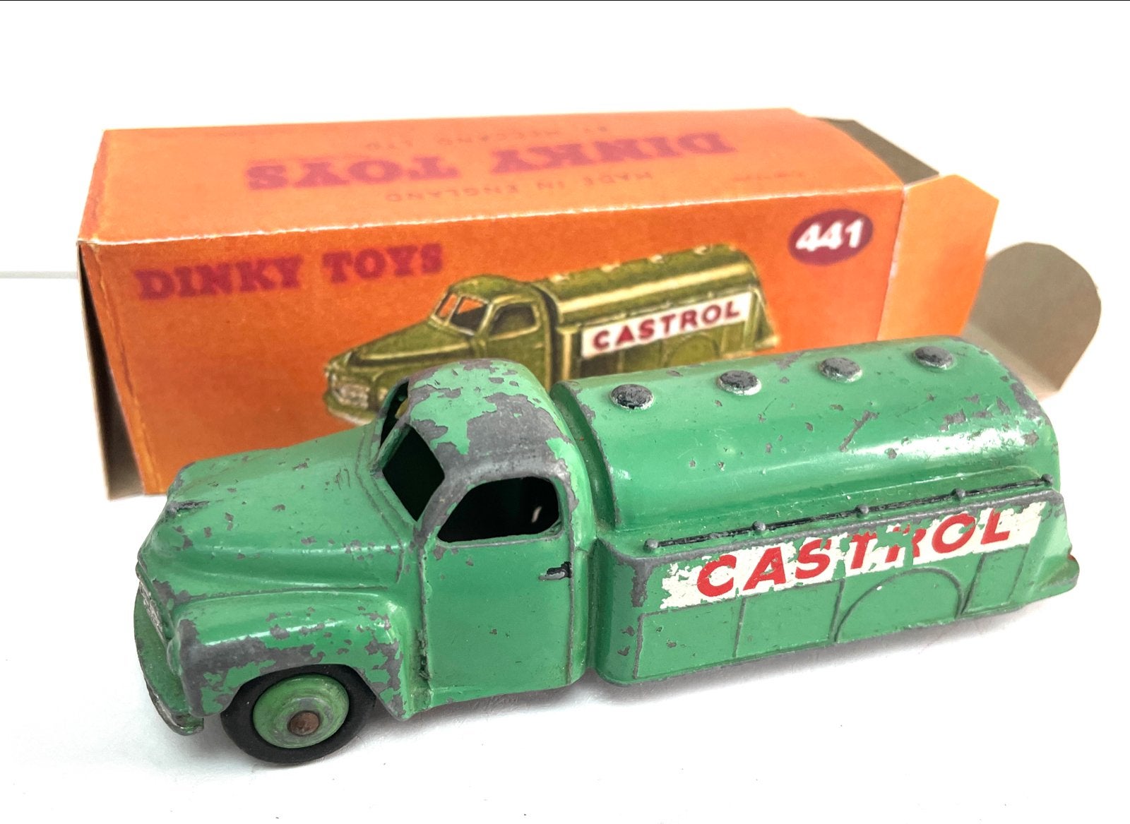 Dinky Toys 441 "Castrol Tanker", Ophalen of Verzenden