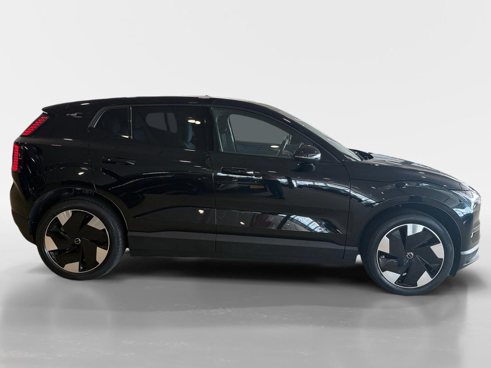 Volvo EX30 Single Motor Extended Range Plus 69 kWh *Navi+Cam, Auto's, Achterwielaandrijving, Gebruikt, Leder en Stof, Zwart