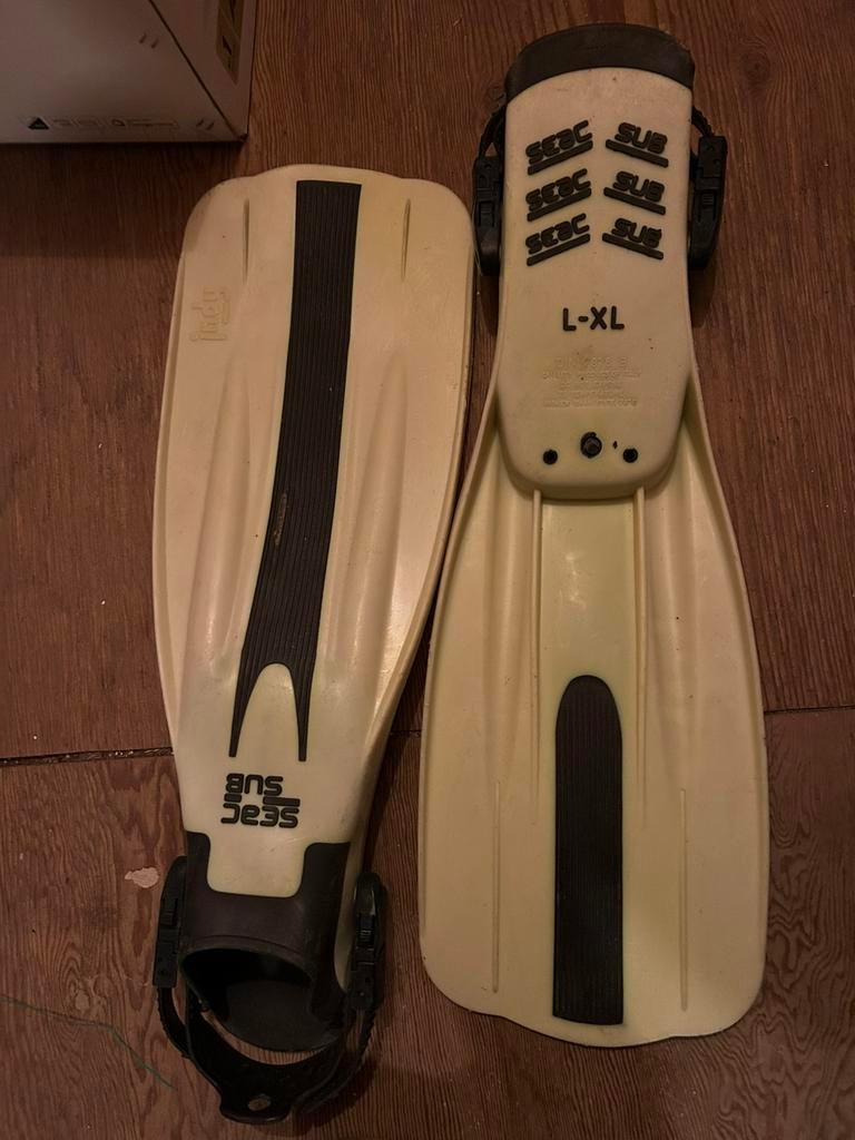 Duikvinnen zgan, Watersport en Boten, Duiken, Ophalen of Verzenden, Zo goed als nieuw, Zwem- of Duikvliezen