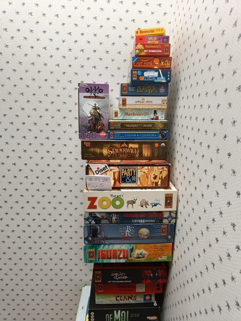 Diverse bordspellen en kaartspellen, Vijf spelers of meer, Ophalen of Verzenden, Zo goed als nieuw, 999 Games