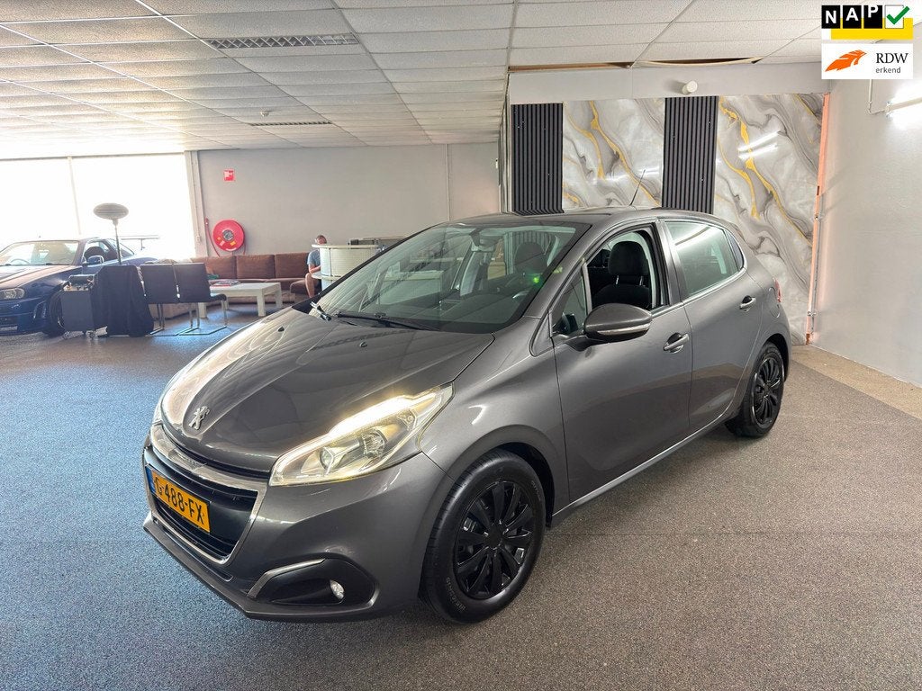 Peugeot 208 1.2 Blue Active uitvoering,Cruise,Clima,Carplay,, 83 pk, Stof, 1199 cc, Bluetooth