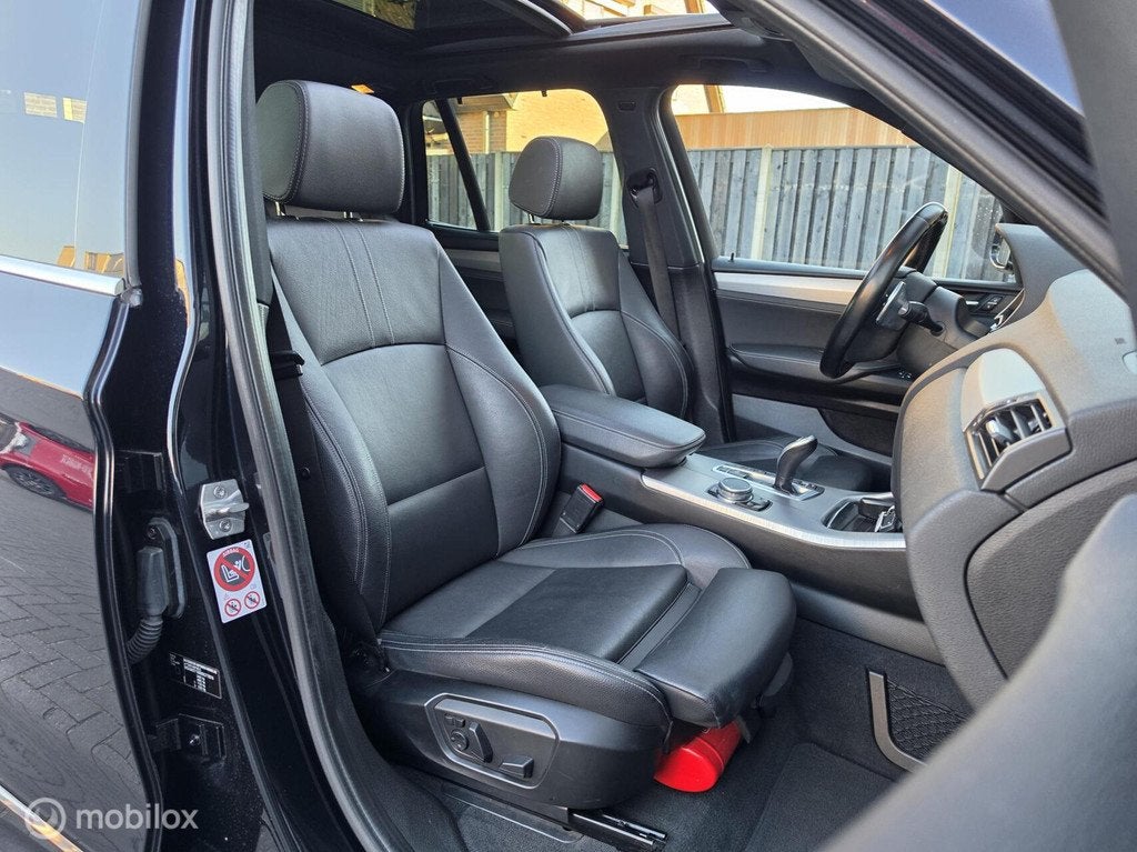 BMW X3 XDRIVE35i 306PK ACC HUD PANO M-SPORT 360CAM TREKHAAK, Auto's, BMW, Automaat, Blauw, 1790 kg, Bedrijf