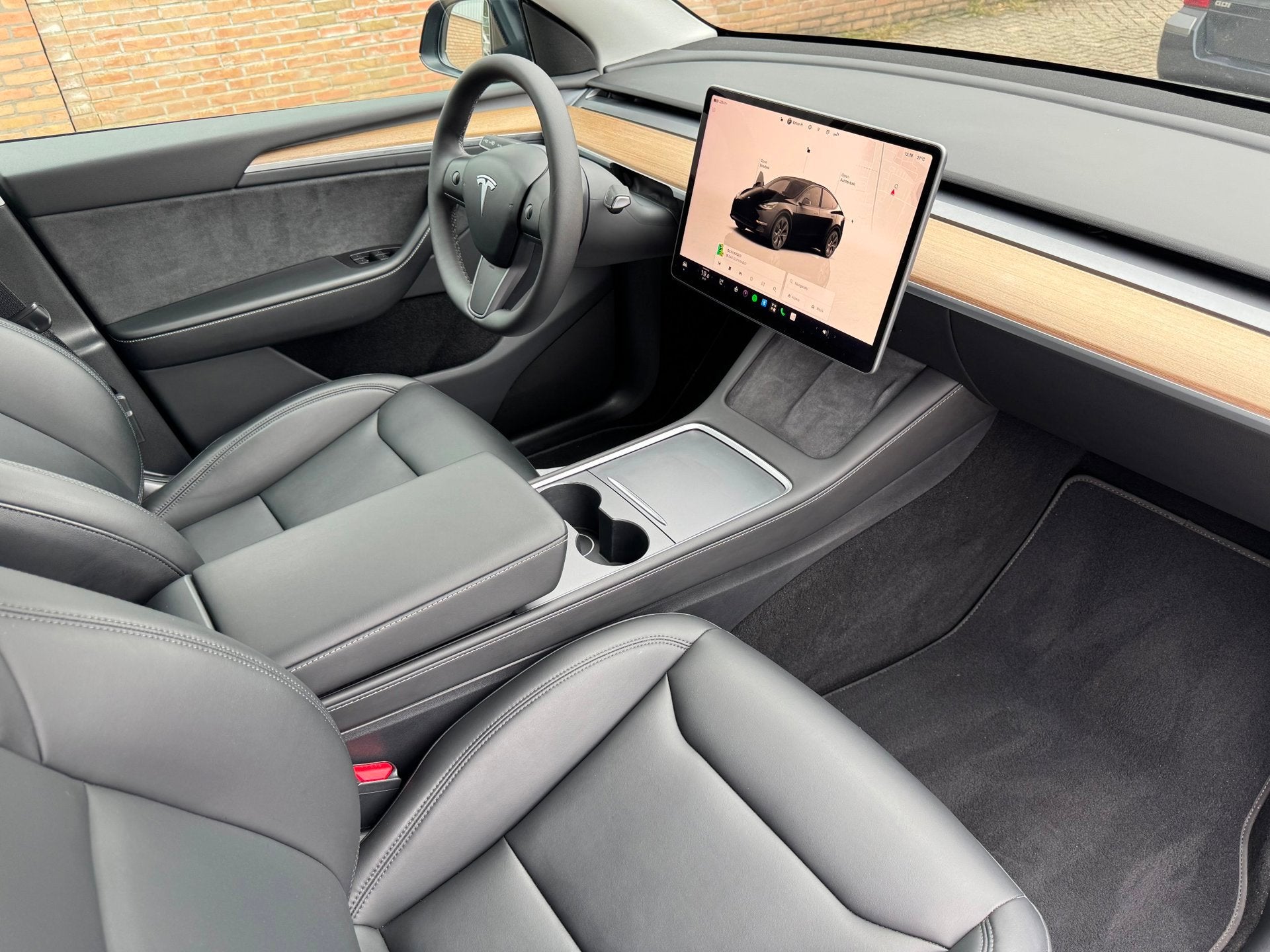 Foto 23 van Tesla MODEL Y Long Range AWD 75kWh FSD/ SOH 94,4