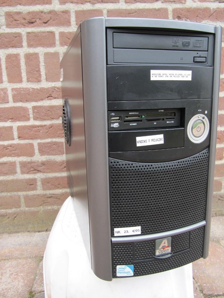 (23)Hexacore(6+6) intel Xeon E5-2420 2,5 Ghz.16Gb,256SSD,HDD, Ophalen of Verzenden, Zo goed als nieuw